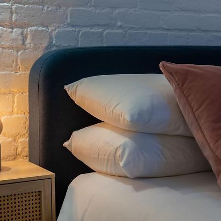 Hereford - Clifton Villa - Beautifully Presented House Located A Short Walk From City Centre - Sleeps 6 Guests - Perfect For Exploring Hereford - Hosted By Rentmyhouse Exteriör bild