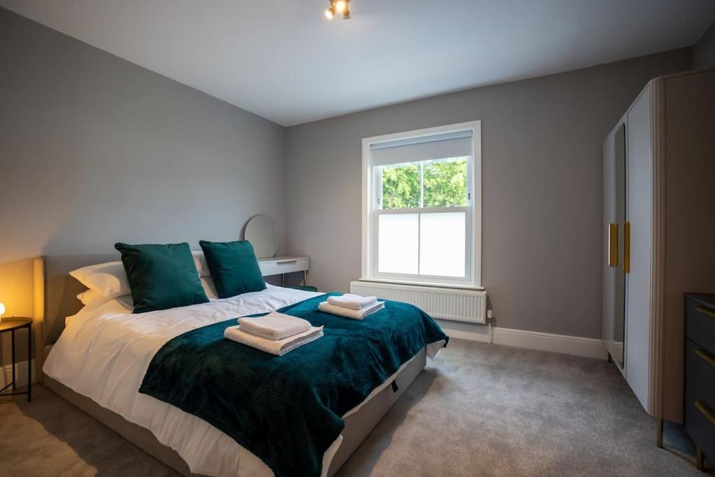 Hereford - Clifton Villa - Beautifully Presented House Located A Short Walk From City Centre - Sleeps 6 Guests - Perfect For Exploring Hereford - Hosted By Rentmyhouse Exteriör bild