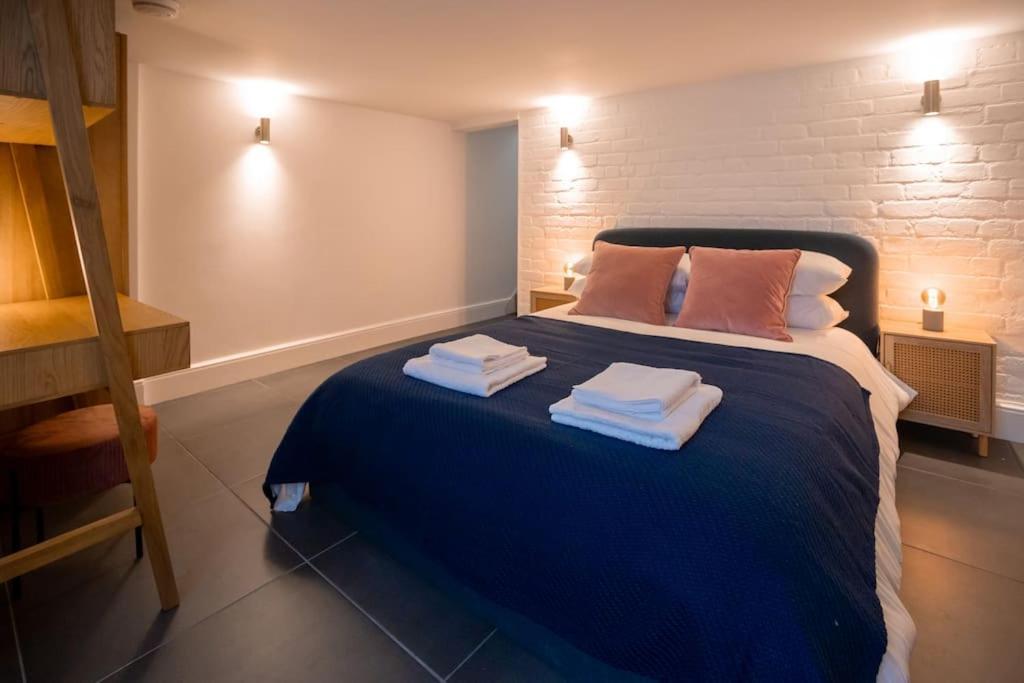 Hereford - Clifton Villa - Beautifully Presented House Located A Short Walk From City Centre - Sleeps 6 Guests - Perfect For Exploring Hereford - Hosted By Rentmyhouse Exteriör bild