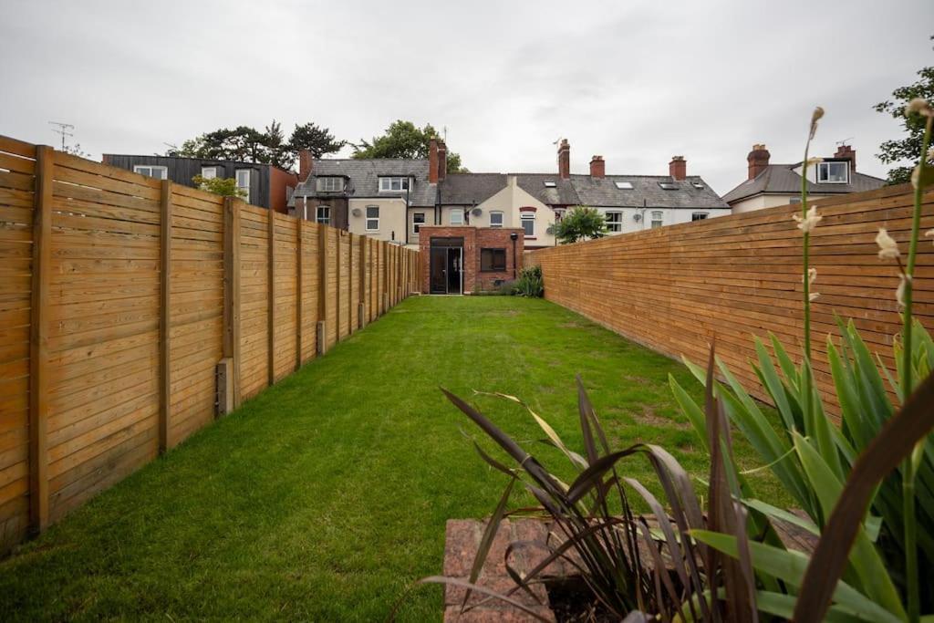 Hereford - Clifton Villa - Beautifully Presented House Located A Short Walk From City Centre - Sleeps 6 Guests - Perfect For Exploring Hereford - Hosted By Rentmyhouse Exteriör bild